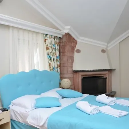 Hotel Setenay 2*