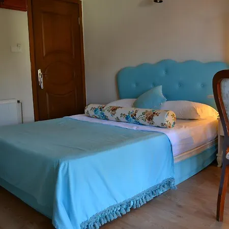 Hotel Setenay 2*