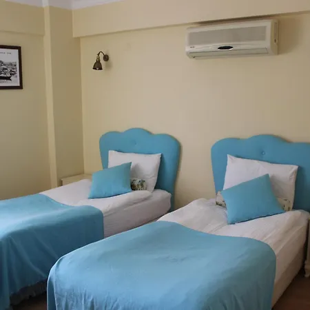 Hotel Setenay 2*