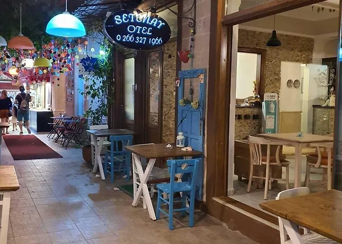 Hotel Setenay 2*